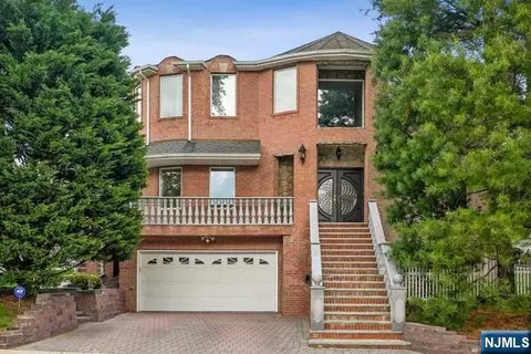 719 Cypress St, New Milford, NJ 07646