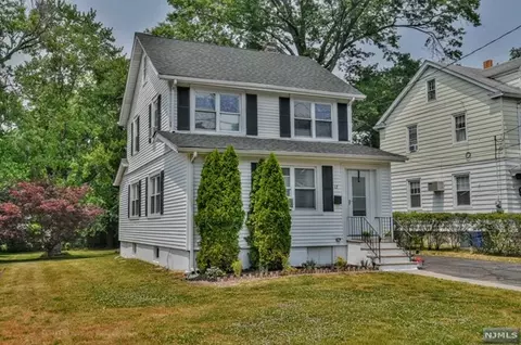 12 Smith St, Waldwick, NJ 07463 photo 1
