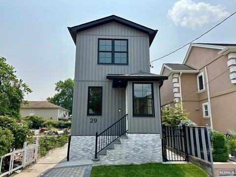 29 Franklin St, Hackensack, NJ 07601 photo 1