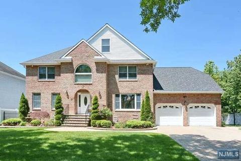 87 Andrea Ct, Paramus, NJ 07652 photo 1