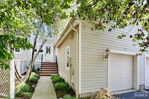110 Easedale Rd, Wayne, NJ 07470 photo 1
