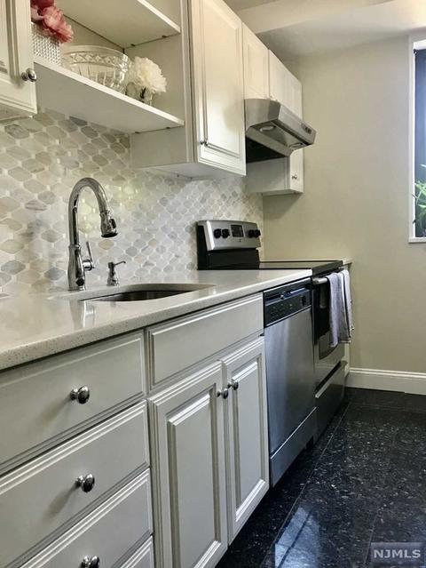 90 Prospect Ave #2G, Hackensack, NJ 07601 photo 1
