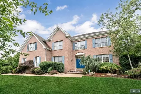 42 Almadera Dr, Wayne, NJ 07470 photo 1