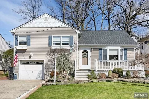 103 Deerfield St, Bergenfield, NJ 07621