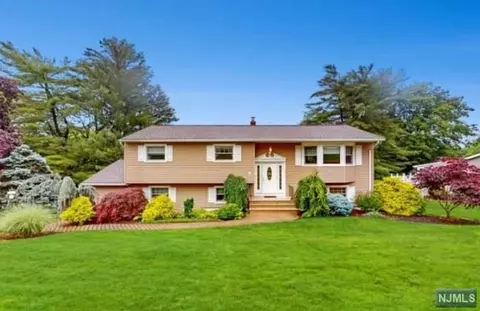3 Towsen Rd, Wayne, NJ 07470 photo 1
