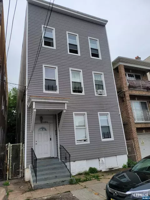 336 S 6th St, Newark, NJ 07103