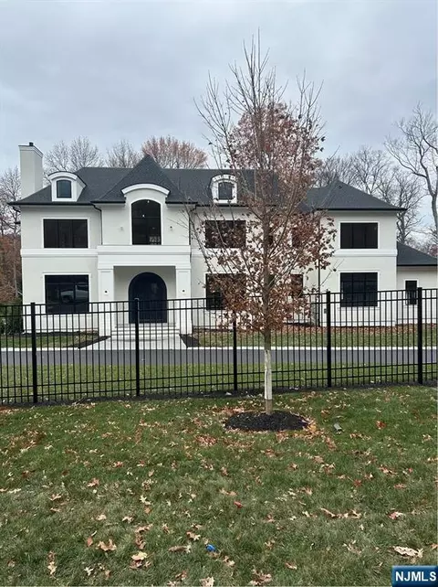 19 Allison Rd, Alpine, NJ 07620 photo 1