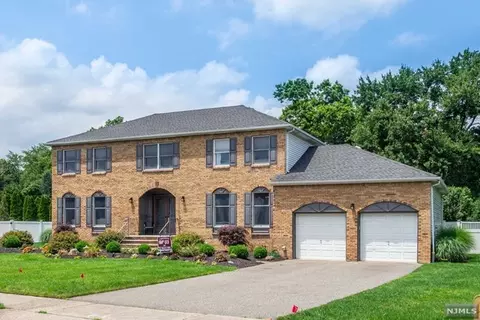 62 Verkade Dr, Wayne, NJ 07470 photo 1