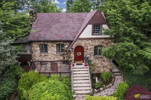 4 Rockledge Ter, Wayne, NJ 07470 photo 1