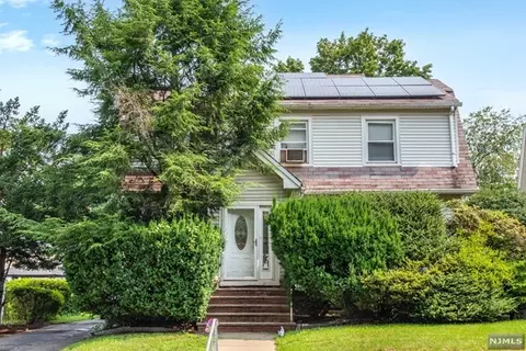 175 Maplewood Ave, Bogota, NJ 07603