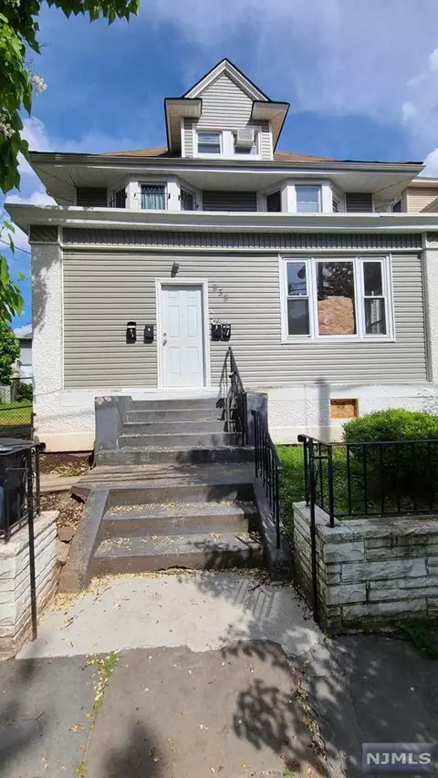 838-840 S 12th St, Newark, NJ 07108