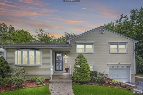 219 Morningside Rd, Paramus, NJ 07652 photo 1