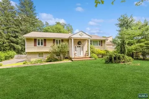 98 Spring Valley Rd, Paramus, NJ 07652 photo 1