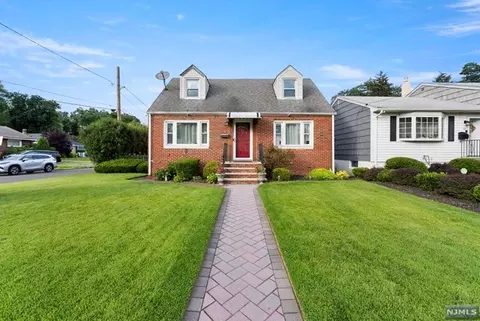 182 Willow Ave, Hackensack, NJ 07601 photo 1