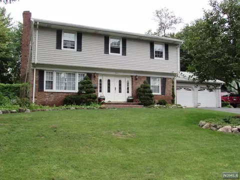 7 Irene Pl, Wayne, NJ 07470 photo 1