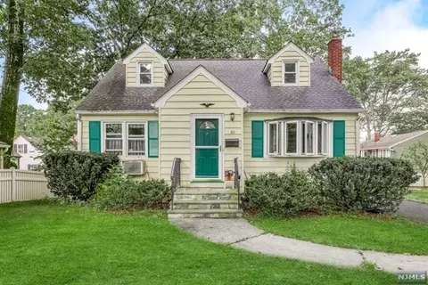 80 Centre St, Waldwick, NJ 07463 photo 1