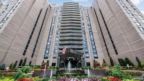 1512 Palisade Ave #4H, Fort Lee, NJ 07024