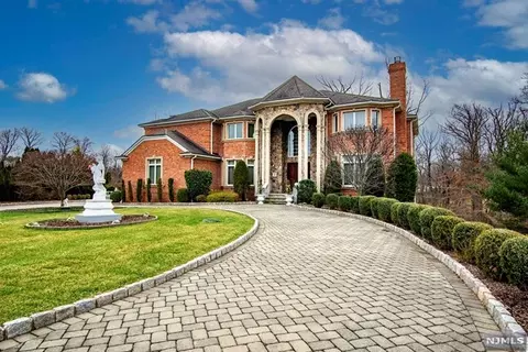 12 Audrey Urban Ct, Alpine, NJ 07620