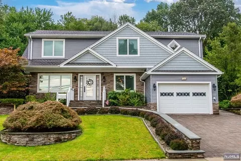 124 Crescent Rd, Wanaque, NJ 07465 photo 1