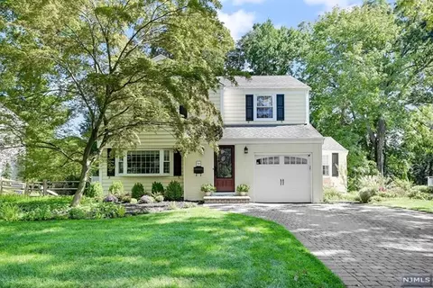 56 Forest Rd, Demarest, NJ 07627 photo 1