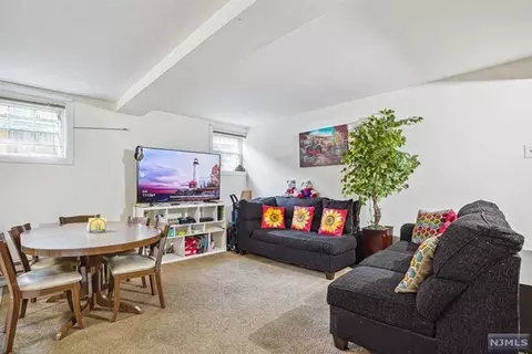 206 Main St #C1023, Millburn, NJ 07041