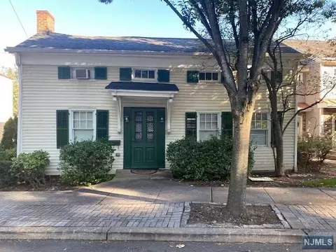 788 Kinderkamack Rd, River Edge, NJ 07661
