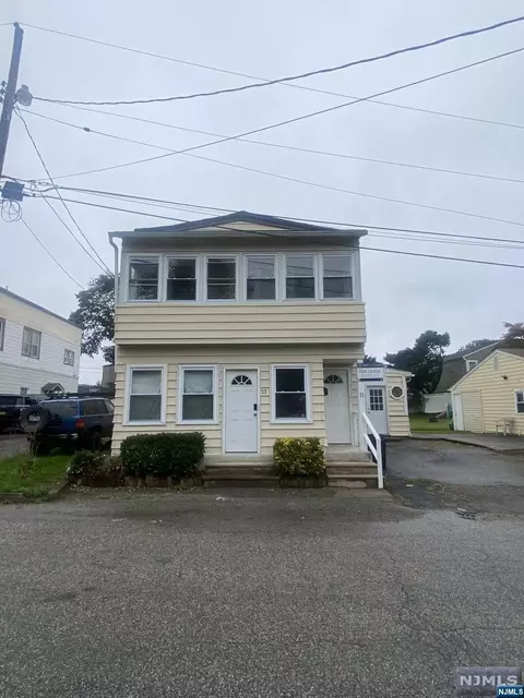 11 Brook St, Wanaque, NJ 07420 photo 1