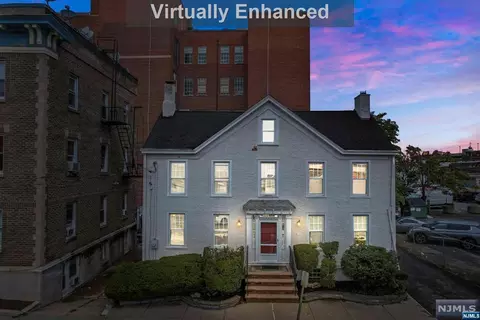 22-24 Salem St, Hackensack, NJ 07601