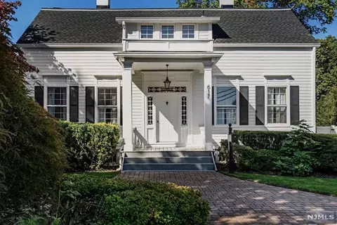 617 Paramus Rd, Paramus, NJ 07652 photo 1