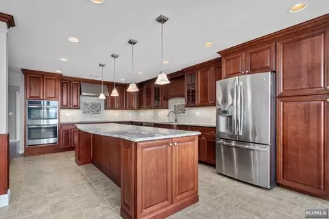316 Prospect Ave #PHA, Hackensack, NJ 07601