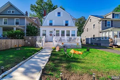 116 Ostego Pl, Englewood, NJ 07631