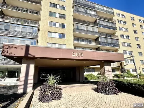 2185 Lemoine Ave #5E, Fort Lee, NJ 07024