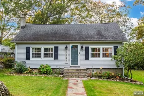 2 Torden Pl, Rockaway Township, NJ 07866