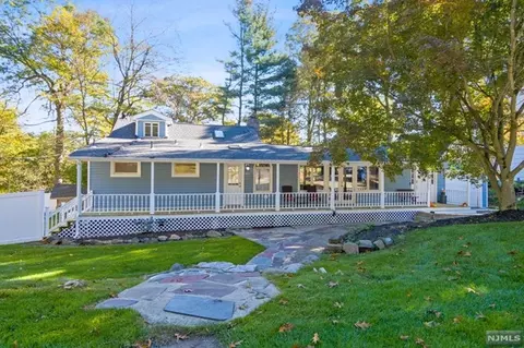 3 Windbeam Loop, Ringwood, NJ 07456 photo 1