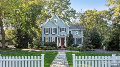 38 N Pleasant Ave, Ridgewood, NJ 07450