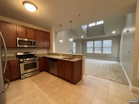 5416 Sanctuary Blvd, Riverdale, NJ 07457
