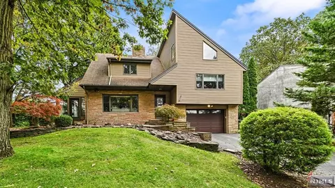 11 Madison St, Wayne, NJ 07470 photo 1