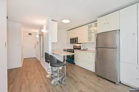 115 Polifly Rd #4H, Hackensack, NJ 07601