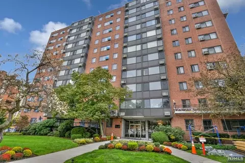 90 Prospect Ave #6G, Hackensack, NJ 07601 photo 1