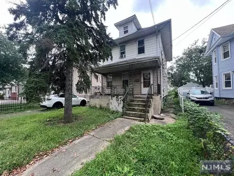 40 Teaneck Rd, Ridgefield Park, NJ 07660