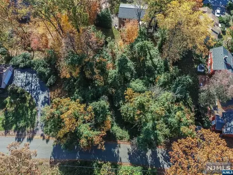 Wilson Avenue, Wayne, NJ 07470