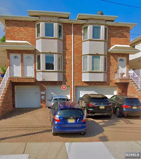 416 Henry St #A, Fairview, NJ 07022