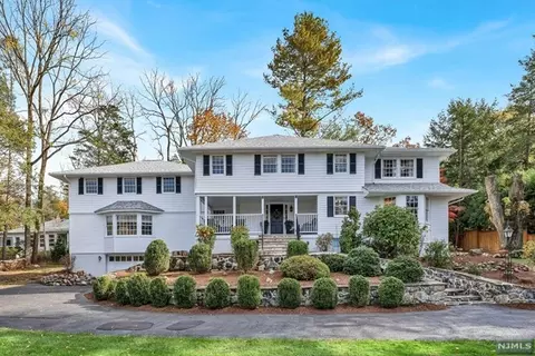 80 Circle Ave, Wayne, NJ 07470 photo 1