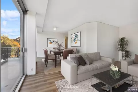 4 Horizon Rd # 608, Fort Lee, NJ 07024