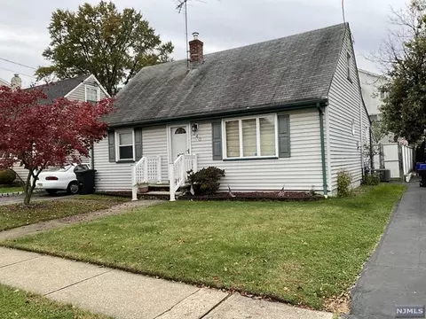 340 Harding Ave, Lyndhurst, NJ 07071