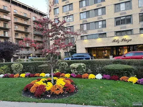 344 Prospect Ave #4 E, Hackensack, NJ 07601