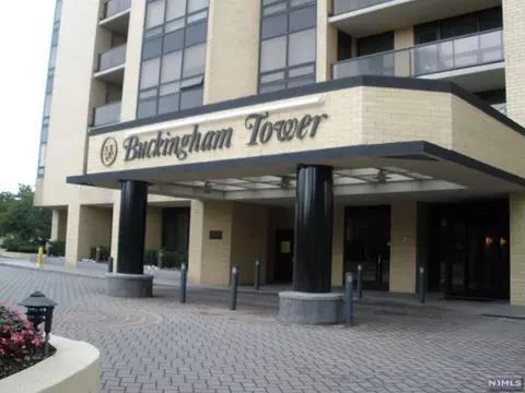 800 Palisade Ave #1006, Fort Lee, NJ 07024