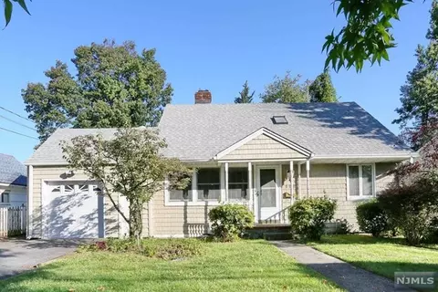 263 Phelps Ave, Bergenfield, NJ 07621