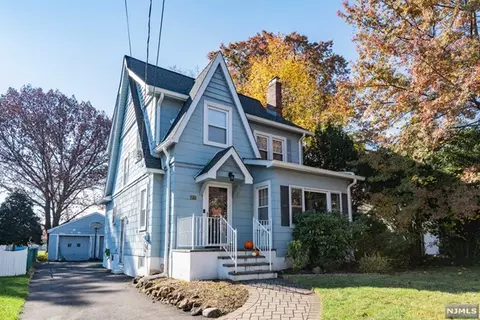 246 Lindbergh Blvd, Teaneck, NJ 07666