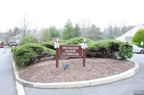 85 Frost Ln, Mahwah, NJ 07430